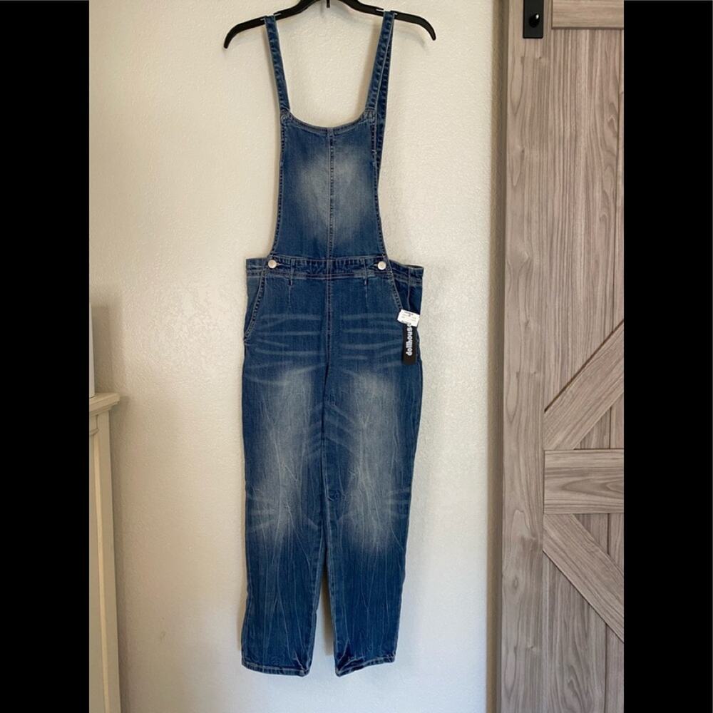 NWT dollhouse cropped denim overalls 9